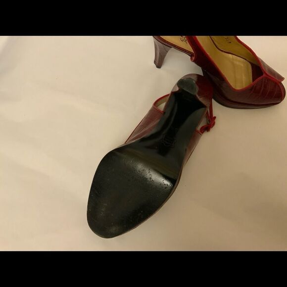 Charles Jourdan Red Alligator Print Peep Toe Heels  Size 5-1/2 M - Picture 8 of 10